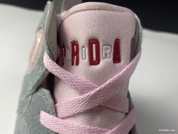 7 Neutral Air Grey Retro Jordan CT8528-002 0630